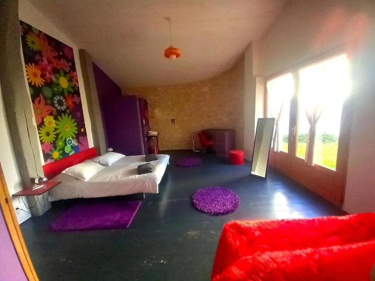 La Maison Pop-70'S-Spot Nature-B&B Sarrant フランス