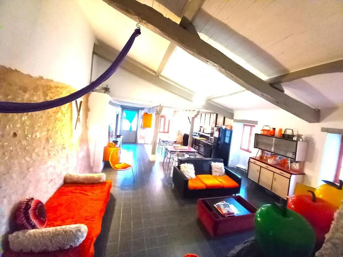 別荘 La Maison Pop-70'S-Spot Nature-B&B Sarrant フランス